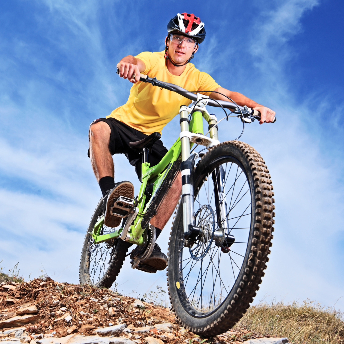 Un ciclista in mountain bike, immagine originale DWAYS